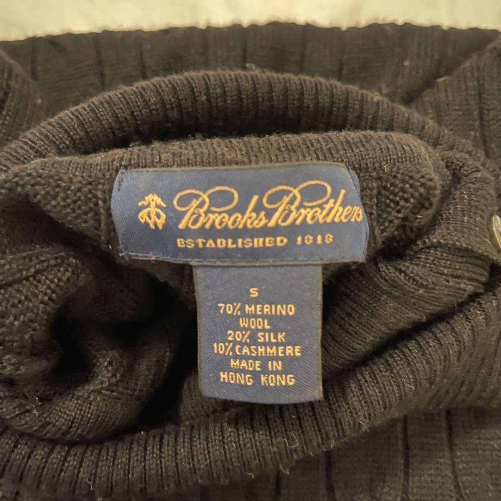 Brooks Brothers Cable Knit Sweater Dress with button detail. - Picture 4 of 4